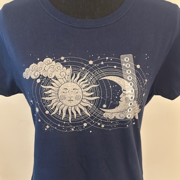 💙Sun and Moon Celestial Tee💙 - Picture 2 of 6